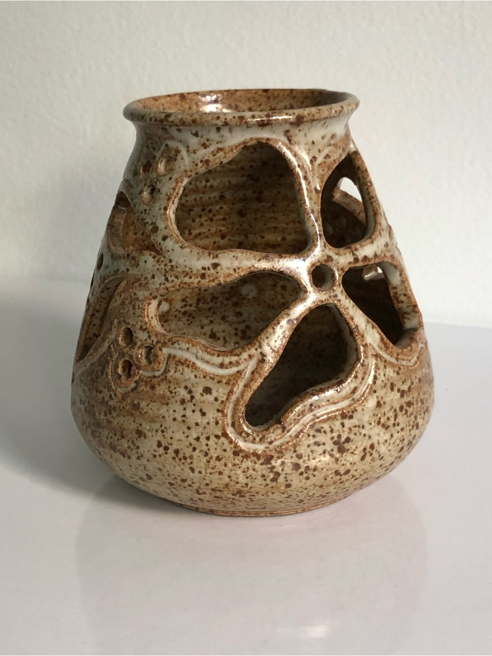 VTG Handcrafted Speckled Cream and Brown Ceramic Luminary Fairy Tea Light Pot